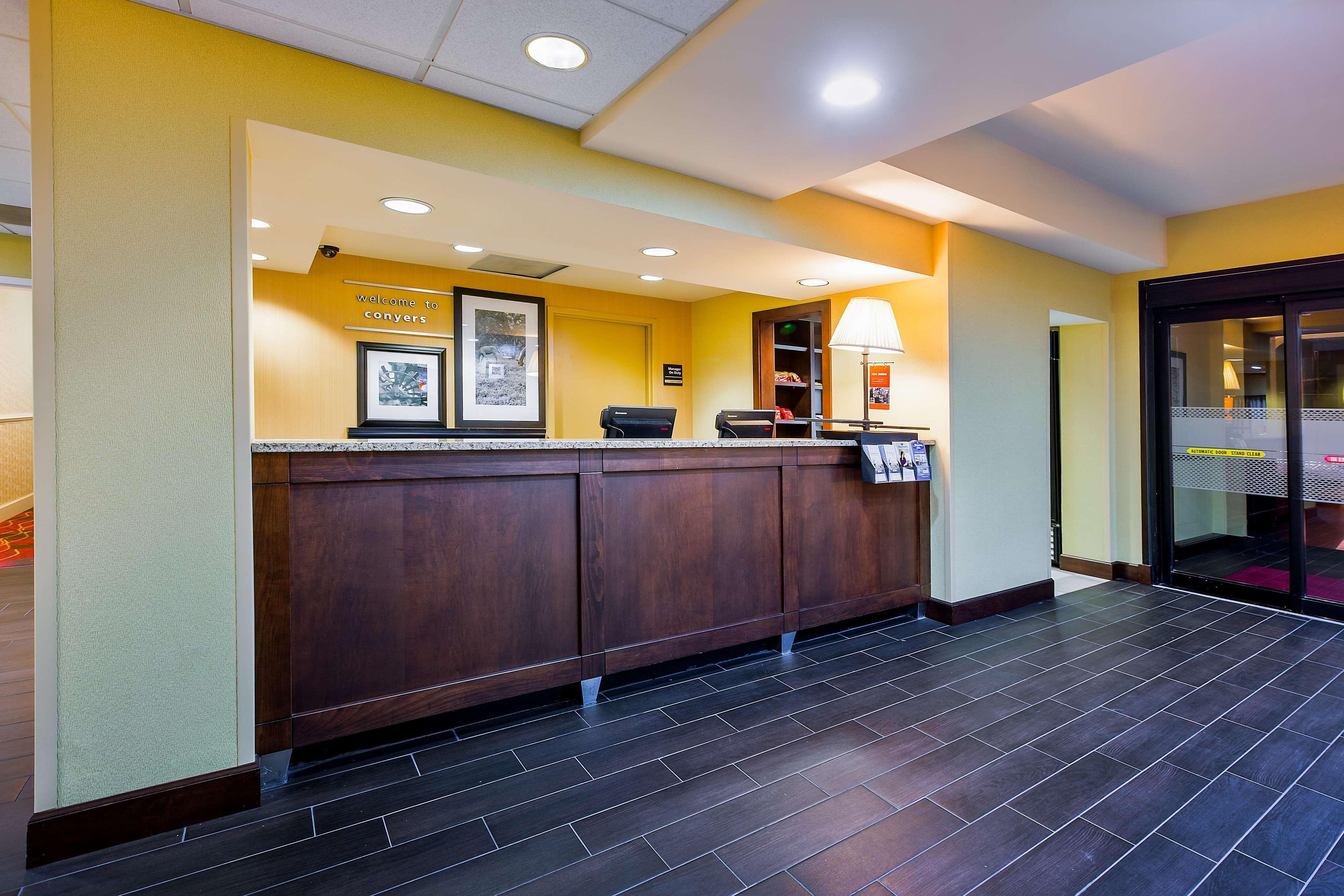 Hampton Inn Conyers Exterior foto